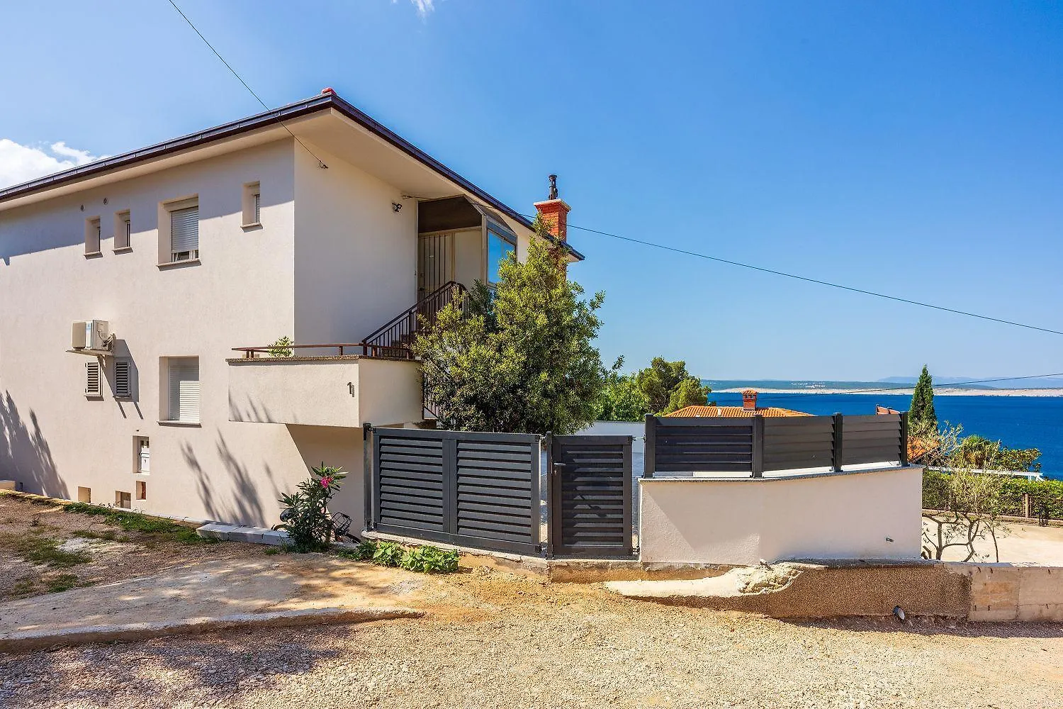 Traumhaftes Apartment Nur 150 Meter Zum Strand Mit Meerblick, Liege, Grill, Hundefreundlich Dramalj