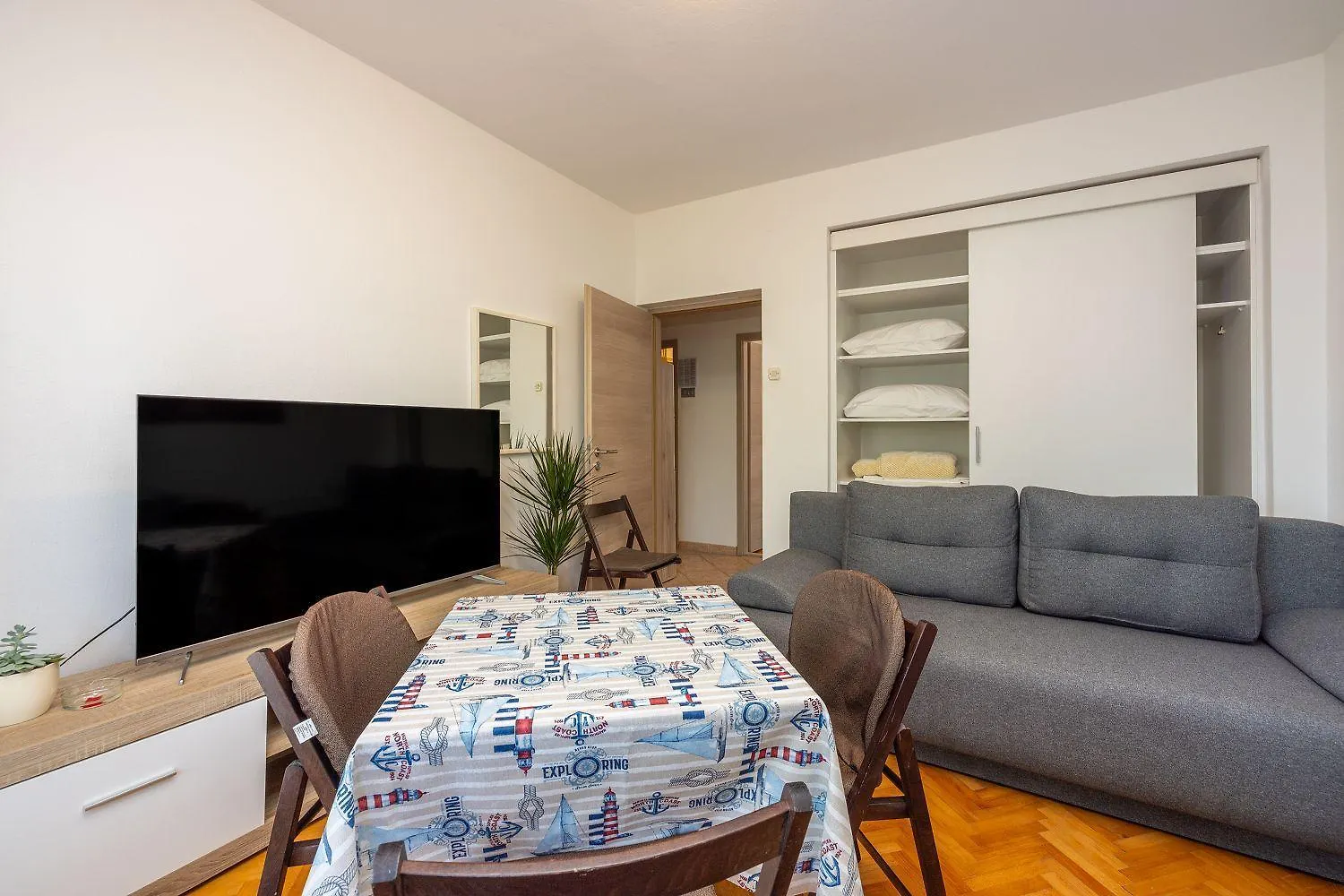 Traumhaftes Apartment Nur 150 Meter Zum Strand Mit Meerblick, Liege, Grill, Hundefreundlich Dramalj