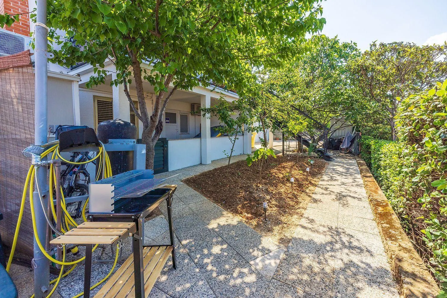 Traumhaftes Apartment Nur 150 Meter Zum Strand Mit Meerblick, Liege, Grill, Hundefreundlich Dramalj